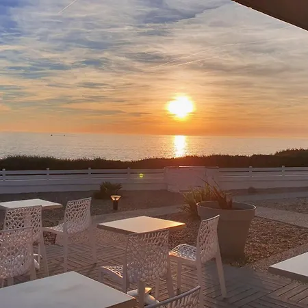 La Vigie Vacances Апарт-отель Ле-Сабль-д’Олон