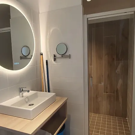 拉维吉耶假期酒店 4*