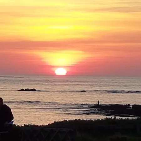 拉维吉耶假期酒店